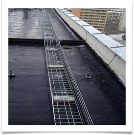 Kabelová trasa na ploché střeše